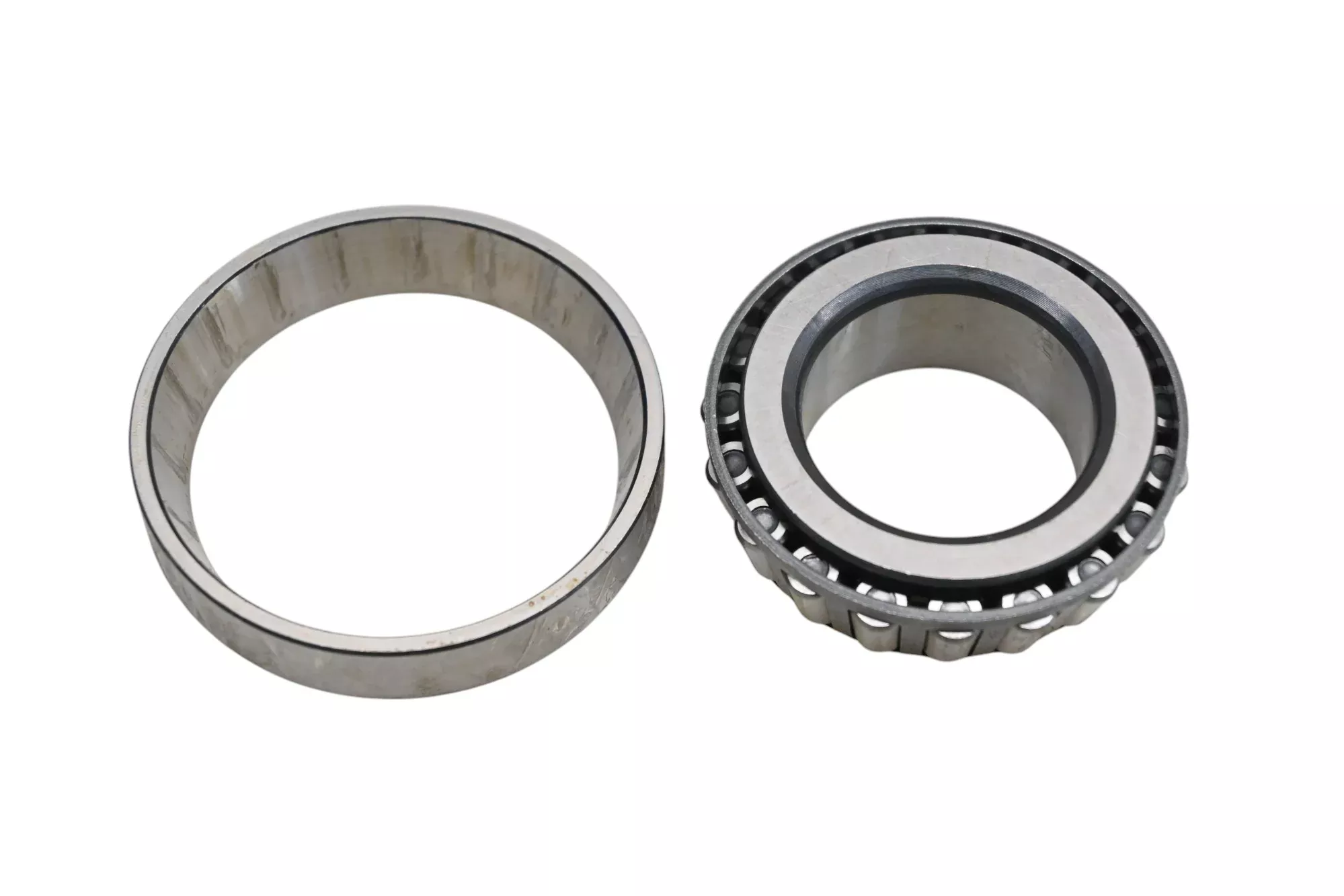 CR Industries BR22, BR-22 SKF Tapered Roller Bearing Kit NOS